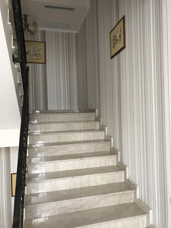 Golden Palace Mamaia